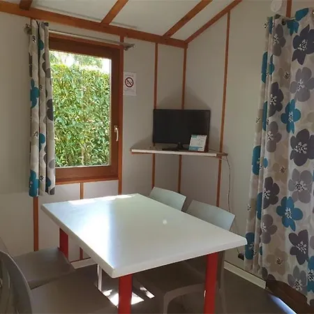 Au D'hautibus * Argentonnay