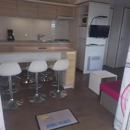 Au D'hautibus * Argentonnay