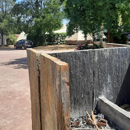 Au D'hautibus Argentonnay