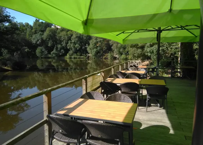 Κάμπινγκ Au D'hautibus *