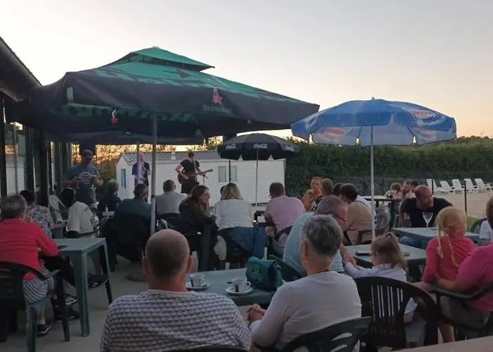 Au D'hautibus Κάμπινγκ