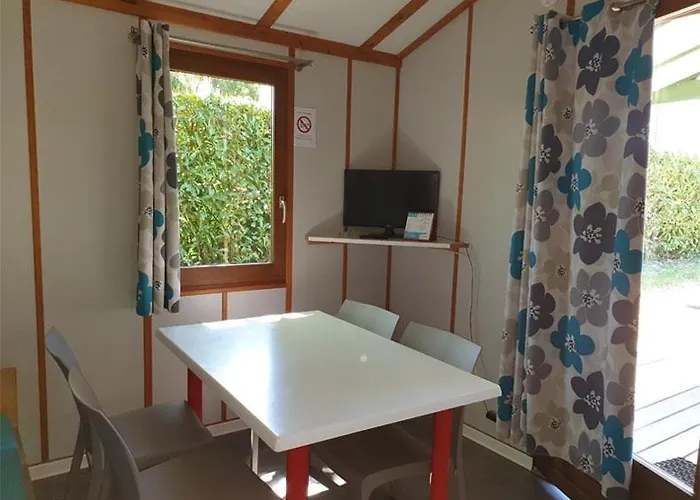 Au D'hautibus * Argentonnay