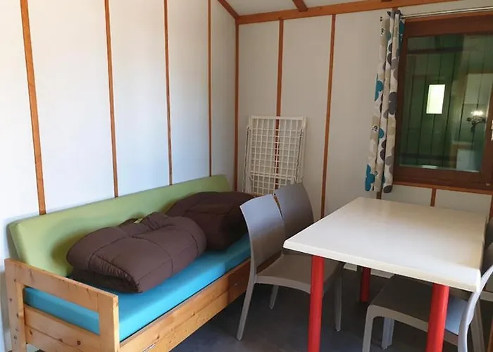 Au D'hautibus * Argentonnay