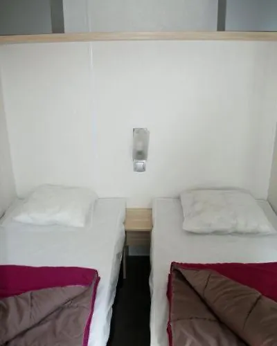 Au D'hautibus Argentonnay