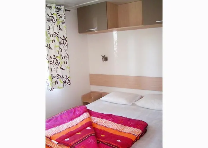 Κάμπινγκ Au D'hautibus *